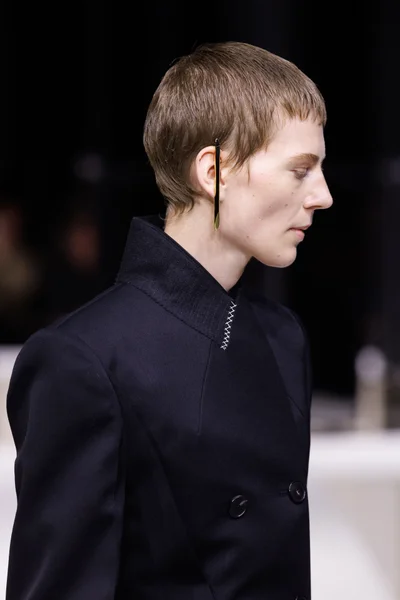 Look 120